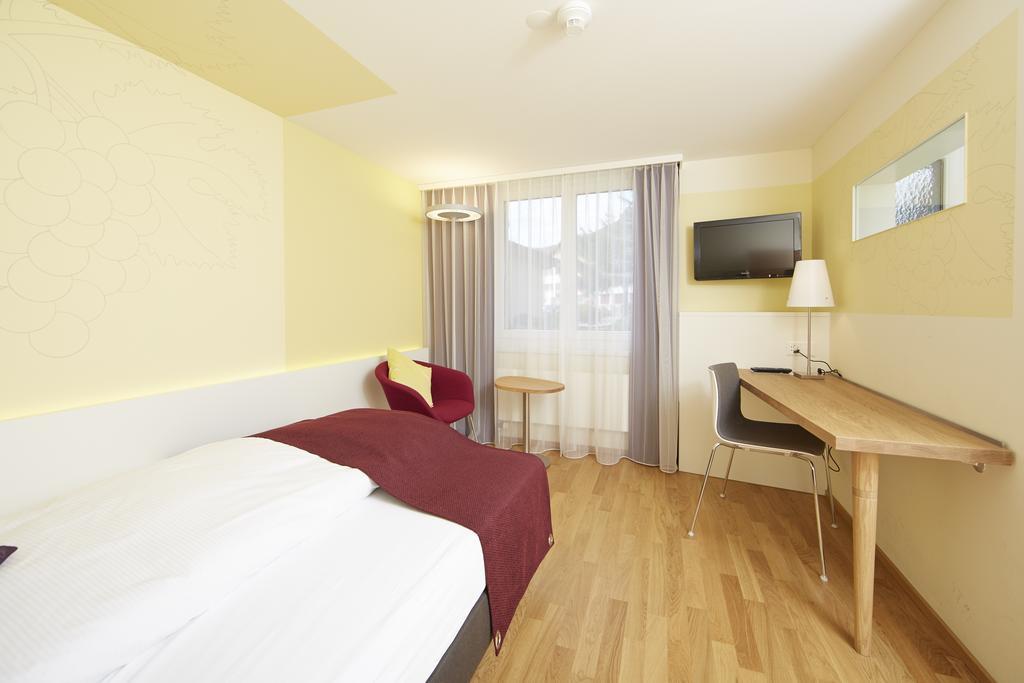 Hotel Rebstock by b_smart Wolhusen Rum bild